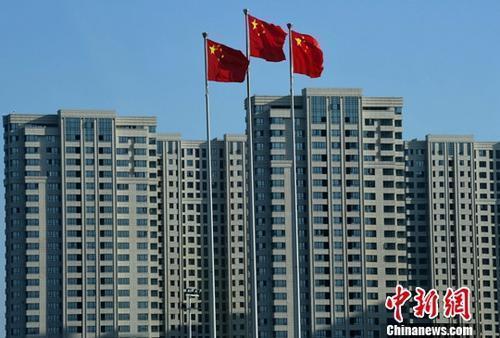 資料圖:一處剛建設(shè)完工的房地產(chǎn)樓盤。 <a target='_blank' _fcksavedurl='http://www.chinanews.com/'></table>中新社</a>記者 張斌 攝