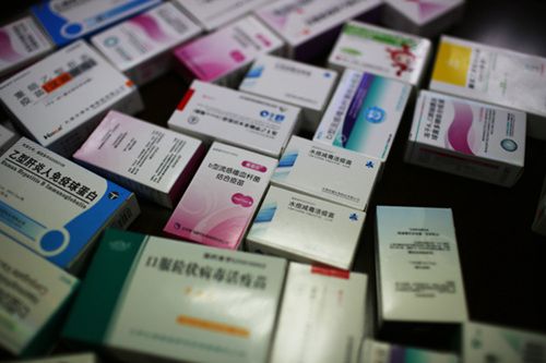 現(xiàn)場查獲的疫苗。