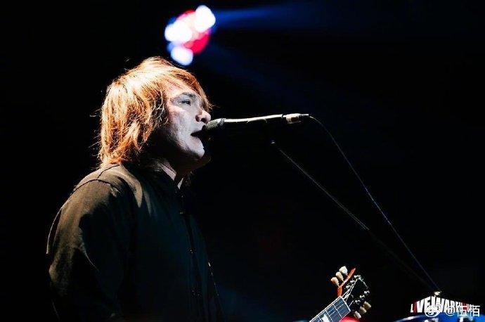 圖為伍佰演唱會現(xiàn)場。來源：伍佰微博